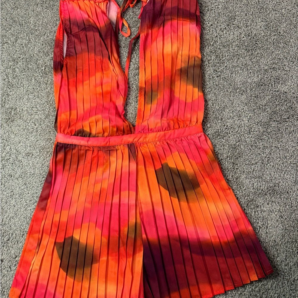 PrettyLittleThing Pink Wave Print Pleated Shoulder Pad Plunge Playsuit